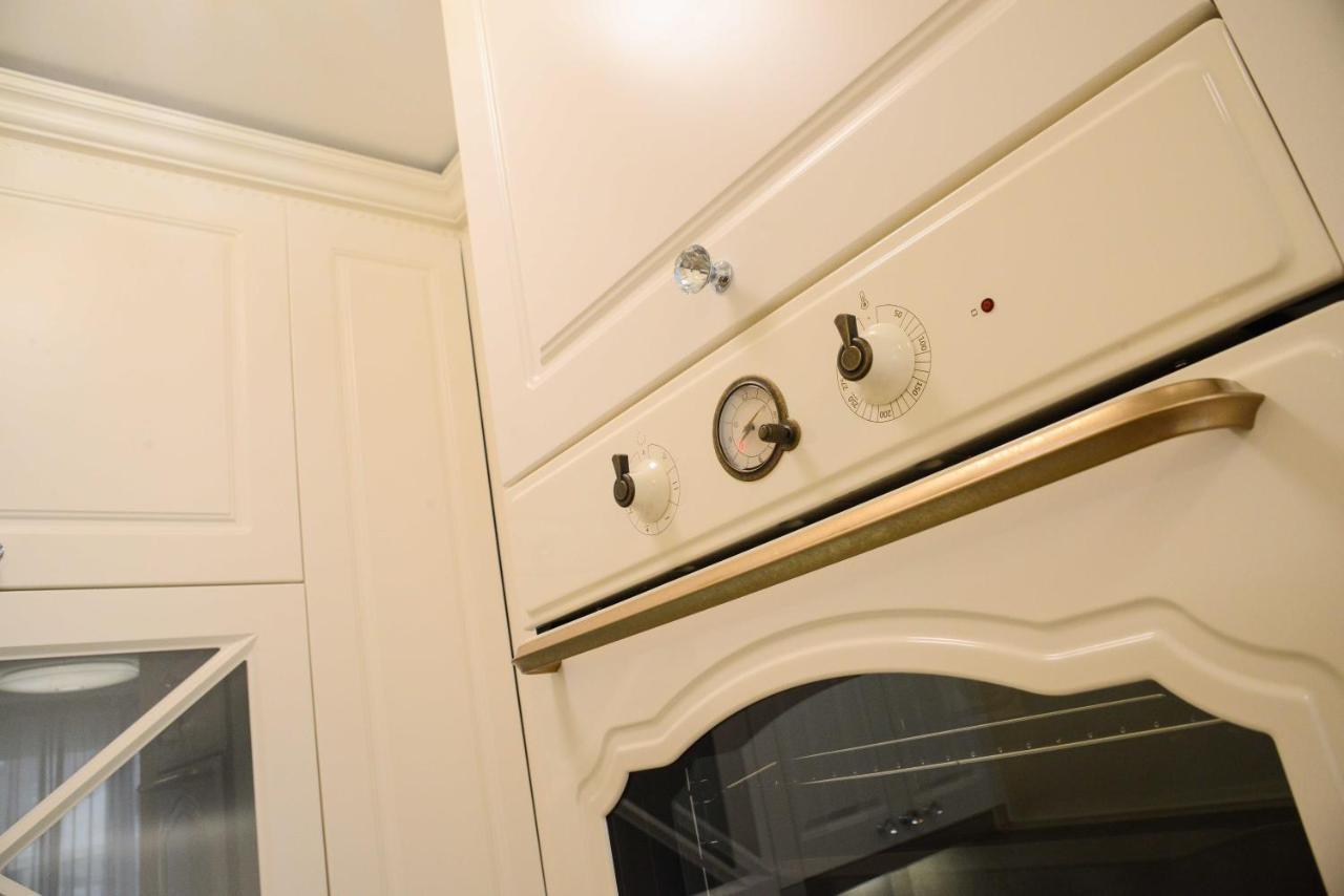 Tesla 70 Apartment With Secure Parking In The Garage Novi Sad Esterno foto